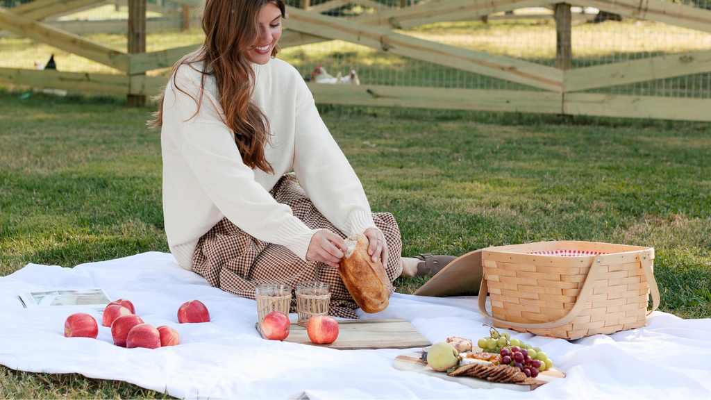 Guide to Fall Family Photoshoot Planning & Modest Outfit Inspiration