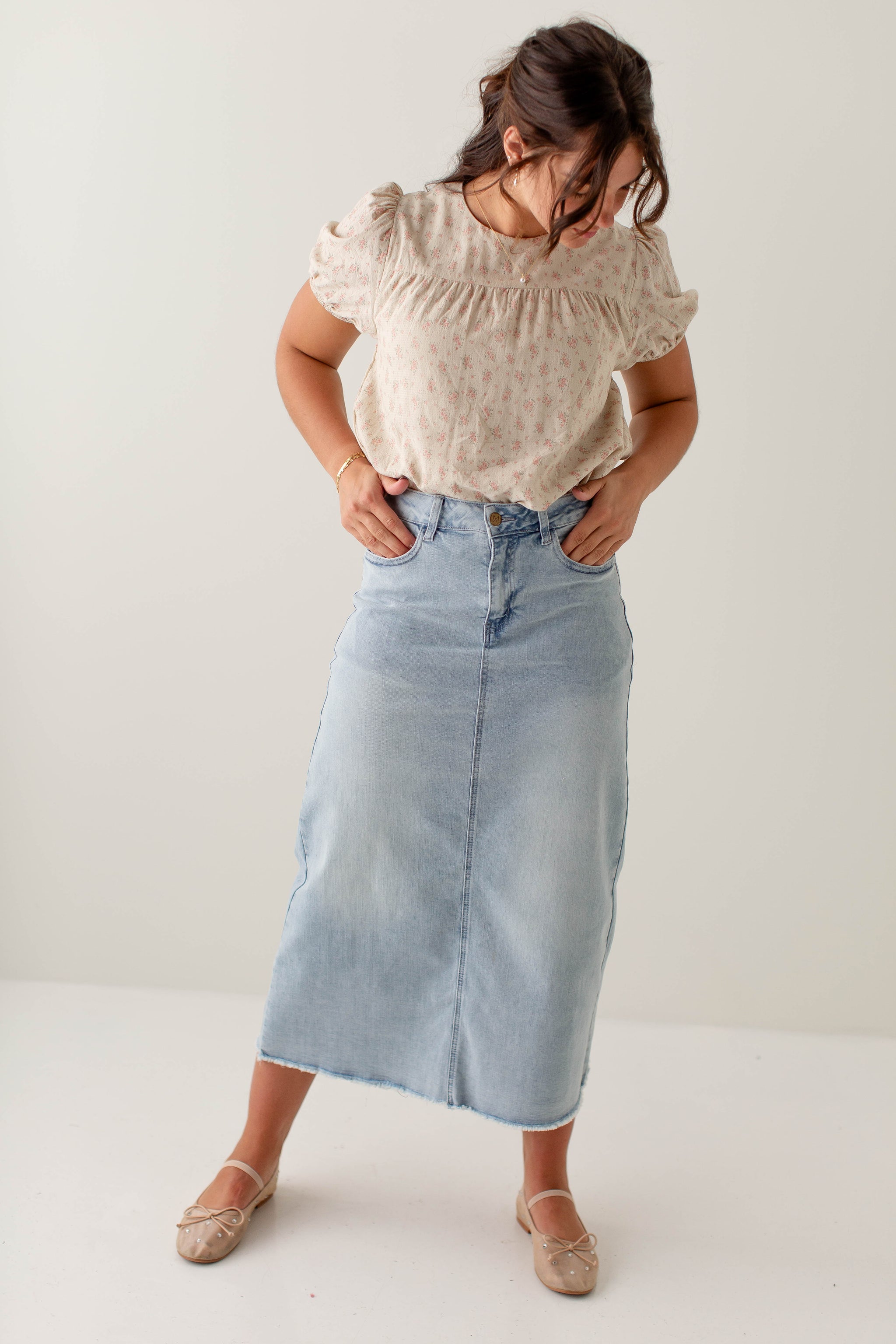 Denim Midi Skirt Outfit Mid Length Denim Skirts Easy StyleCast