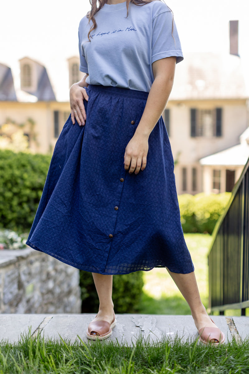 'Reva' Side Button Detail Midi Skirt in Navy – The Main Street Exchange