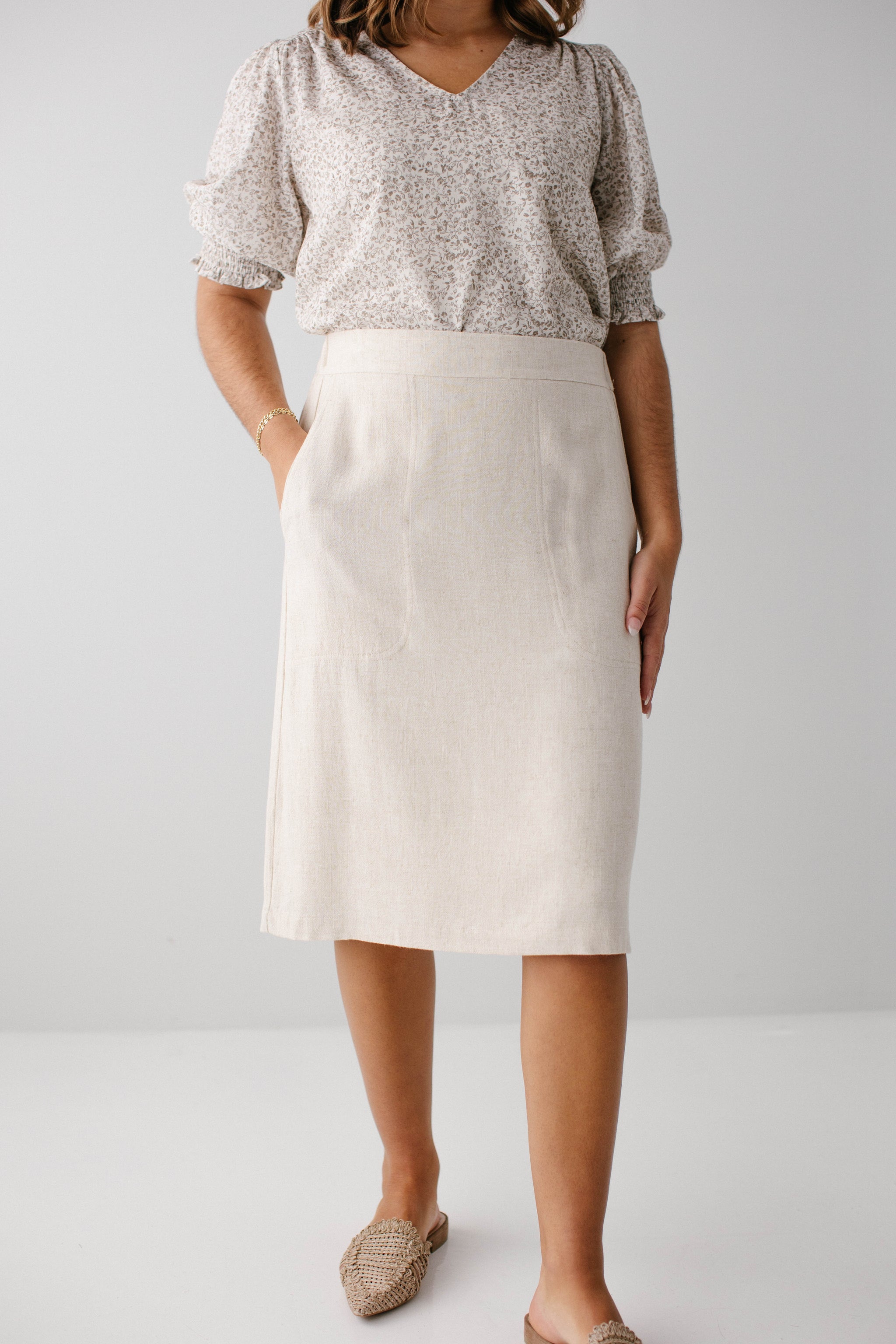 Emily' Knee Length Linen Blend Skirt FINAL SALE – The Main