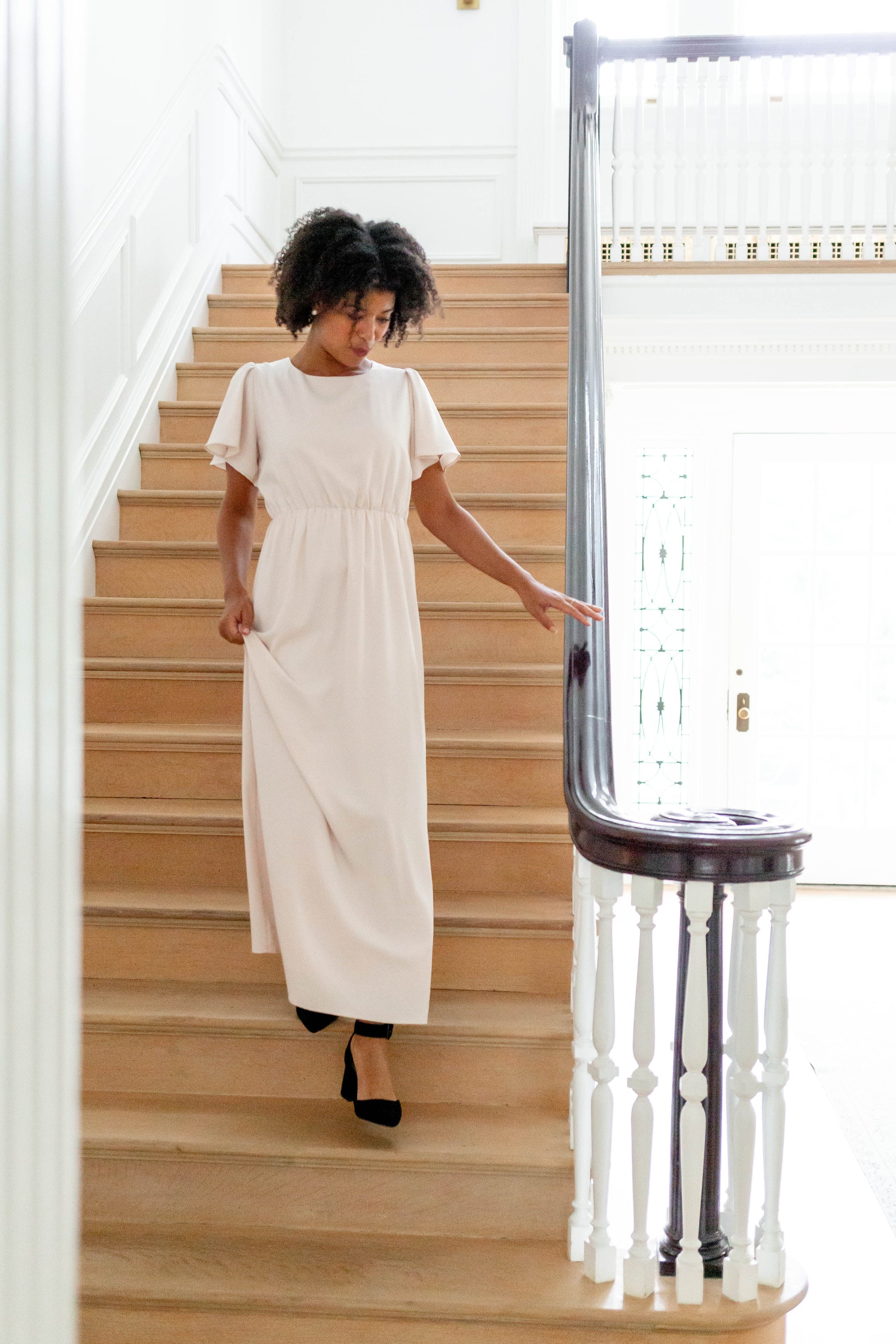 Naomi' Flutter Sleeve Maxi Dress FINAL SALE – The Main Street Exchange