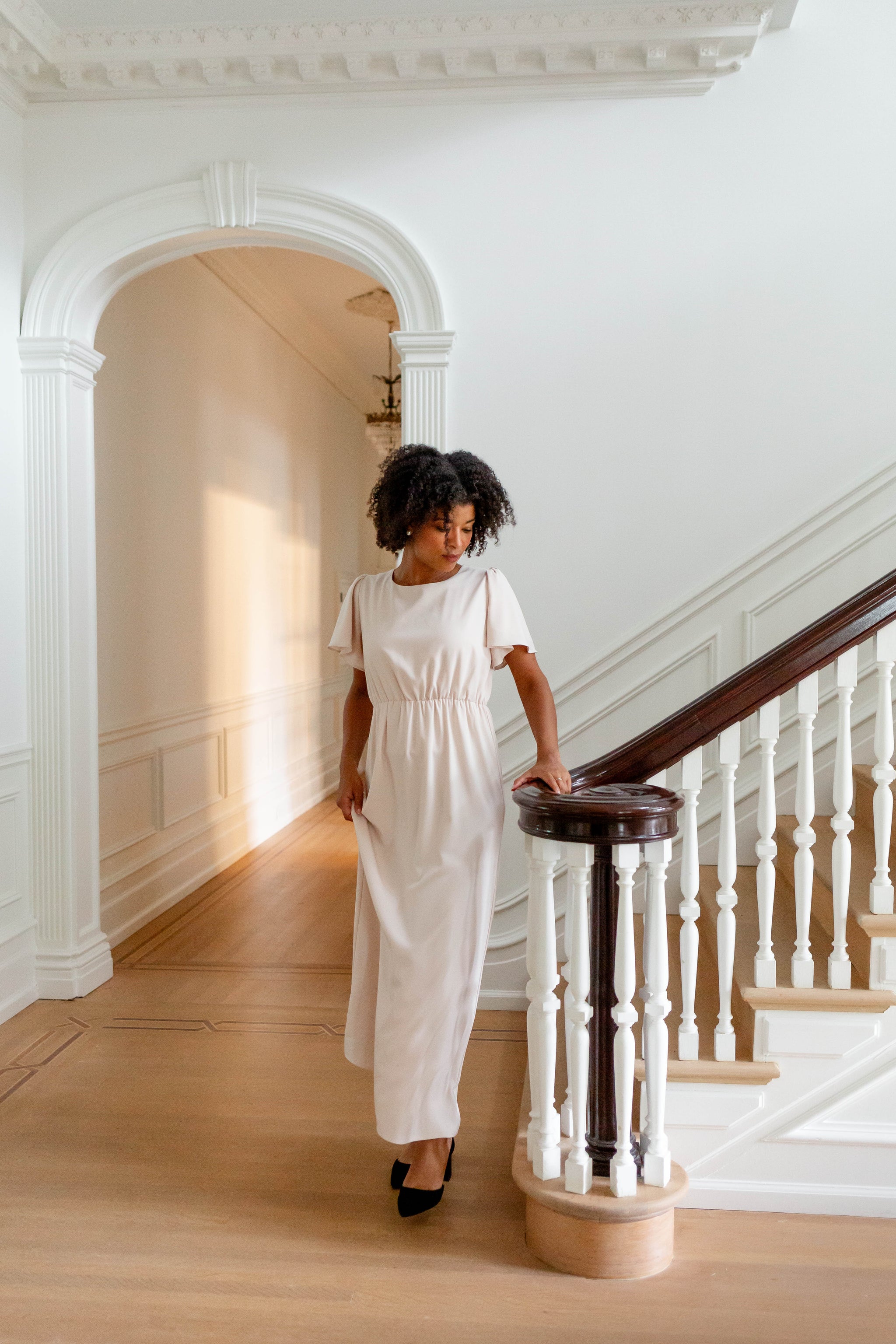 Naomi' Flutter Sleeve Maxi Dress FINAL SALE – The Main Street Exchange