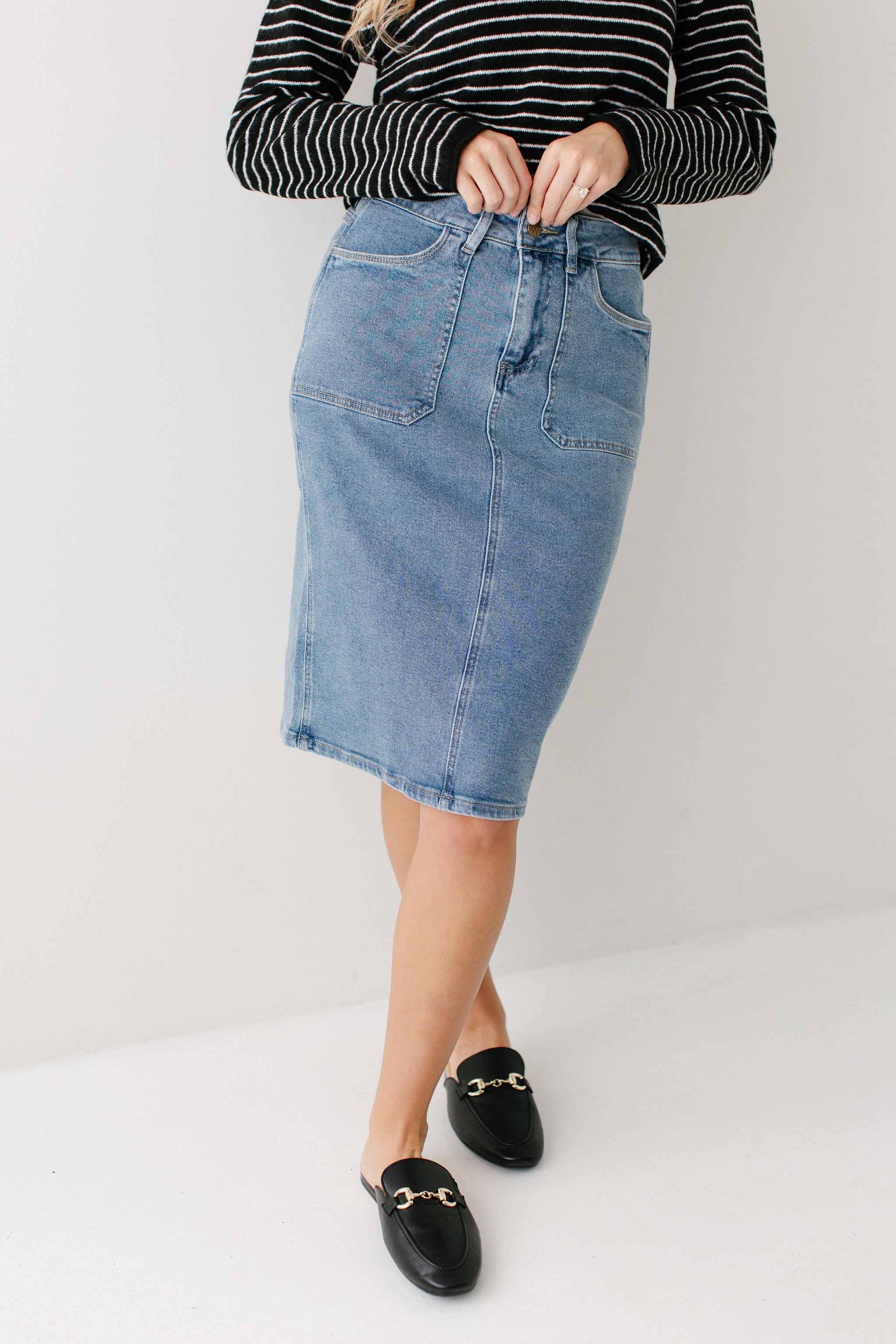 Sonya Patch Pocket Stretch Denim Skirt – The Main Street Exchange