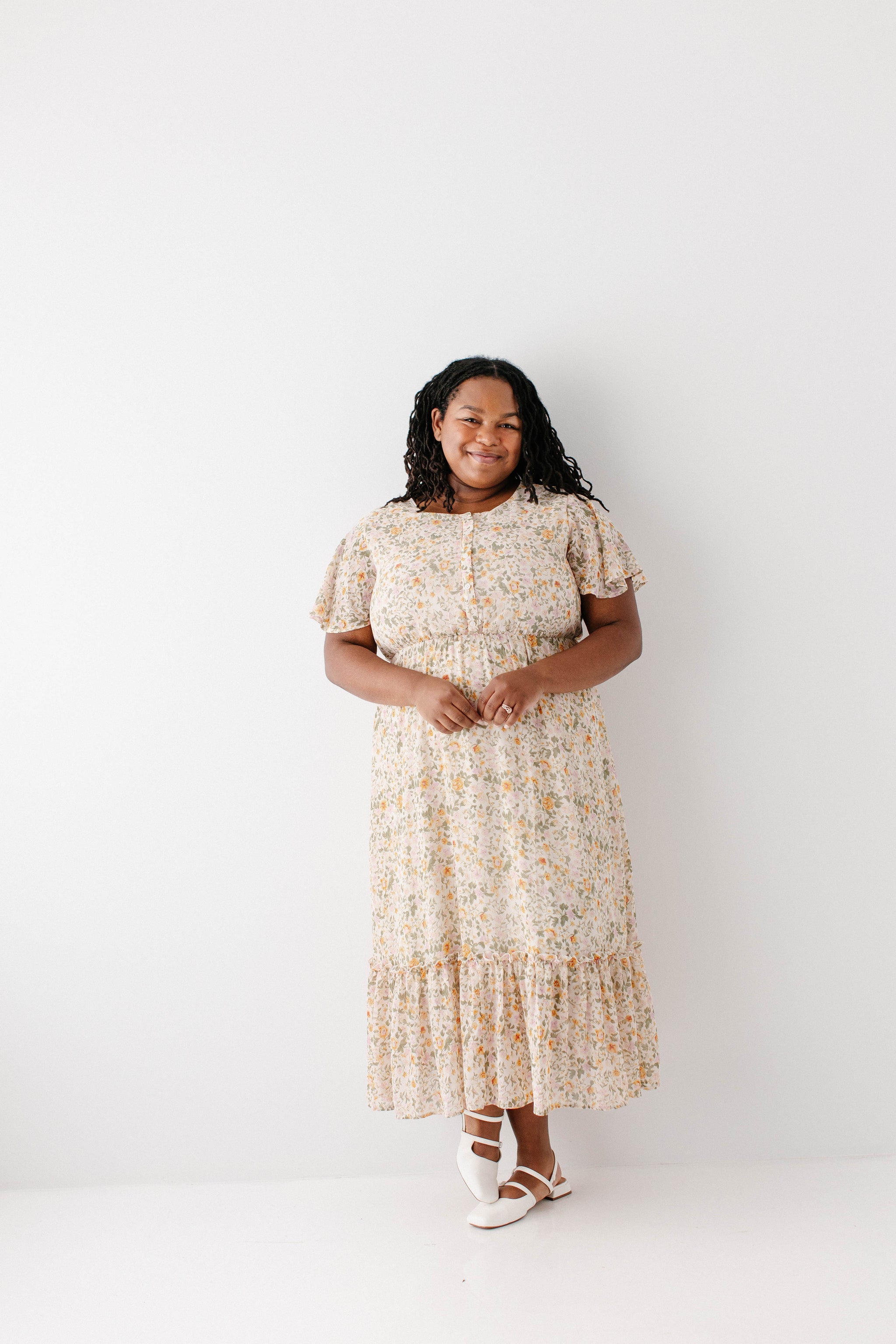 Ashley Flutter Sleeve Garden Floral Maxi Dress Ivory / XS