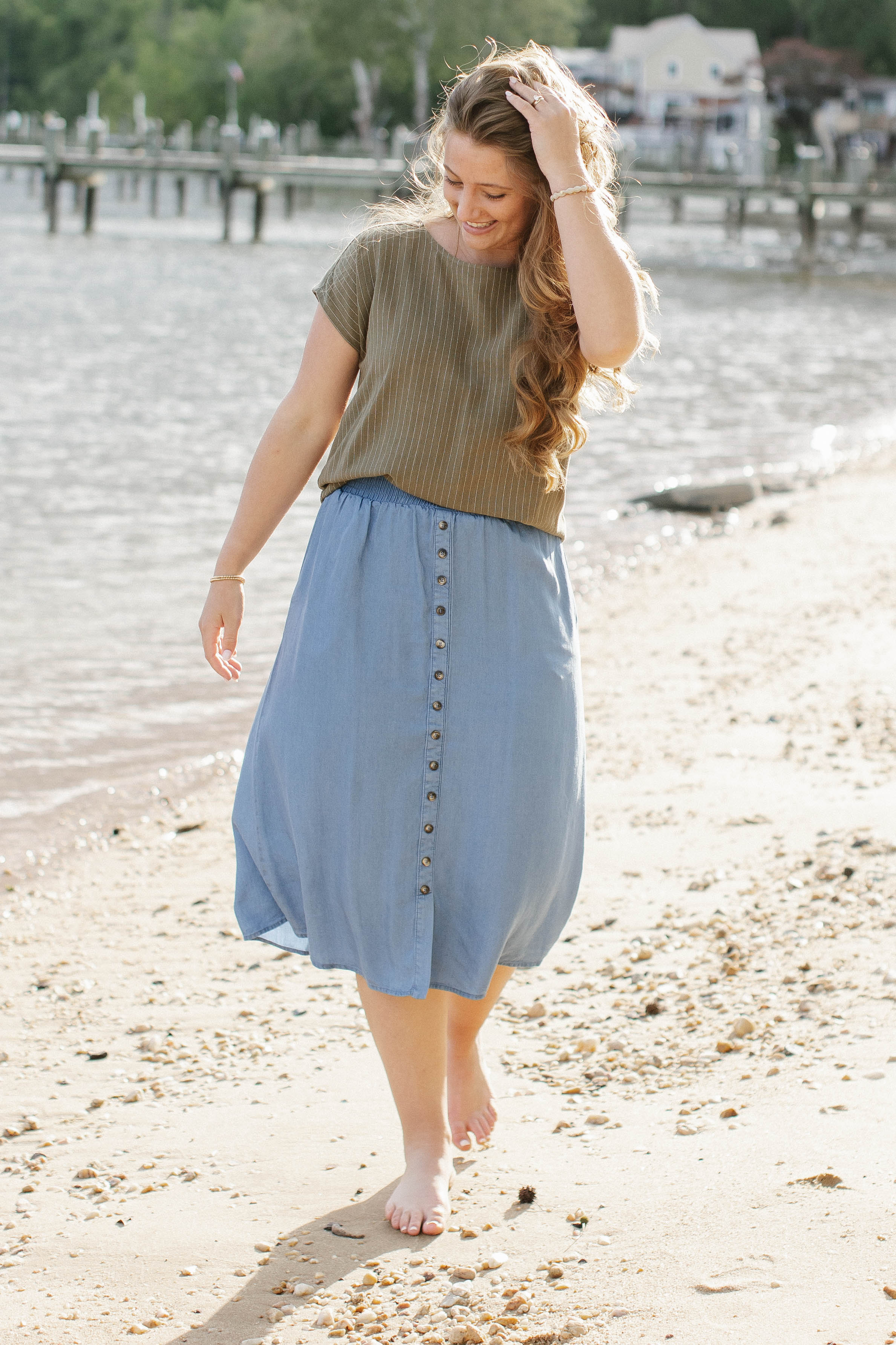 【美品】Chambray Gather Skirt 36 BK Greta Chambray Midi Skirt – The Main Street Exchange