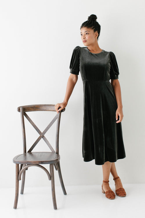 'Fiona' Puff Sleeve Fit & Flare Velvet Midi Dress