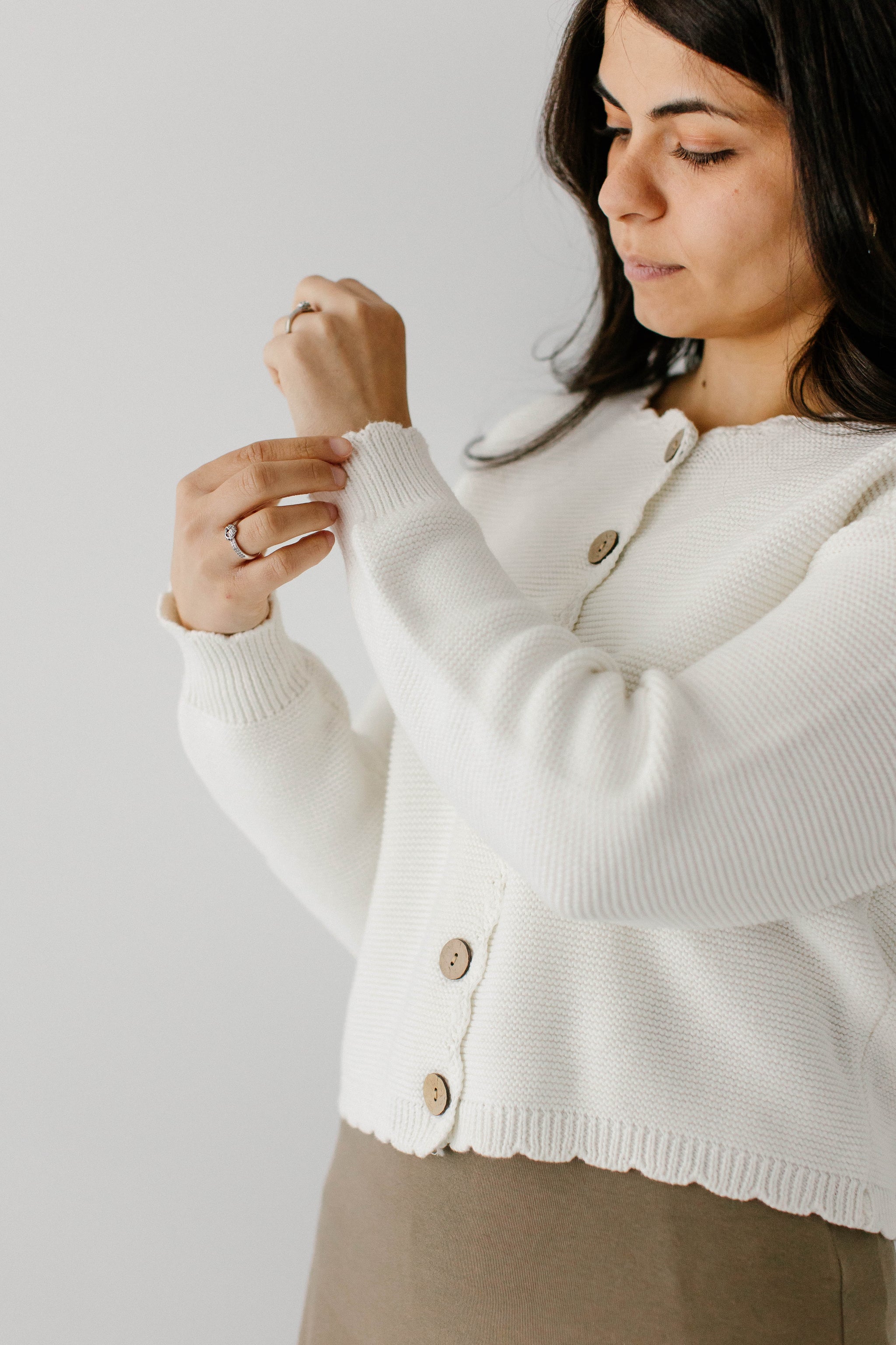 Cherie Scallop Edge Cardigan – The Main Street Exchange
