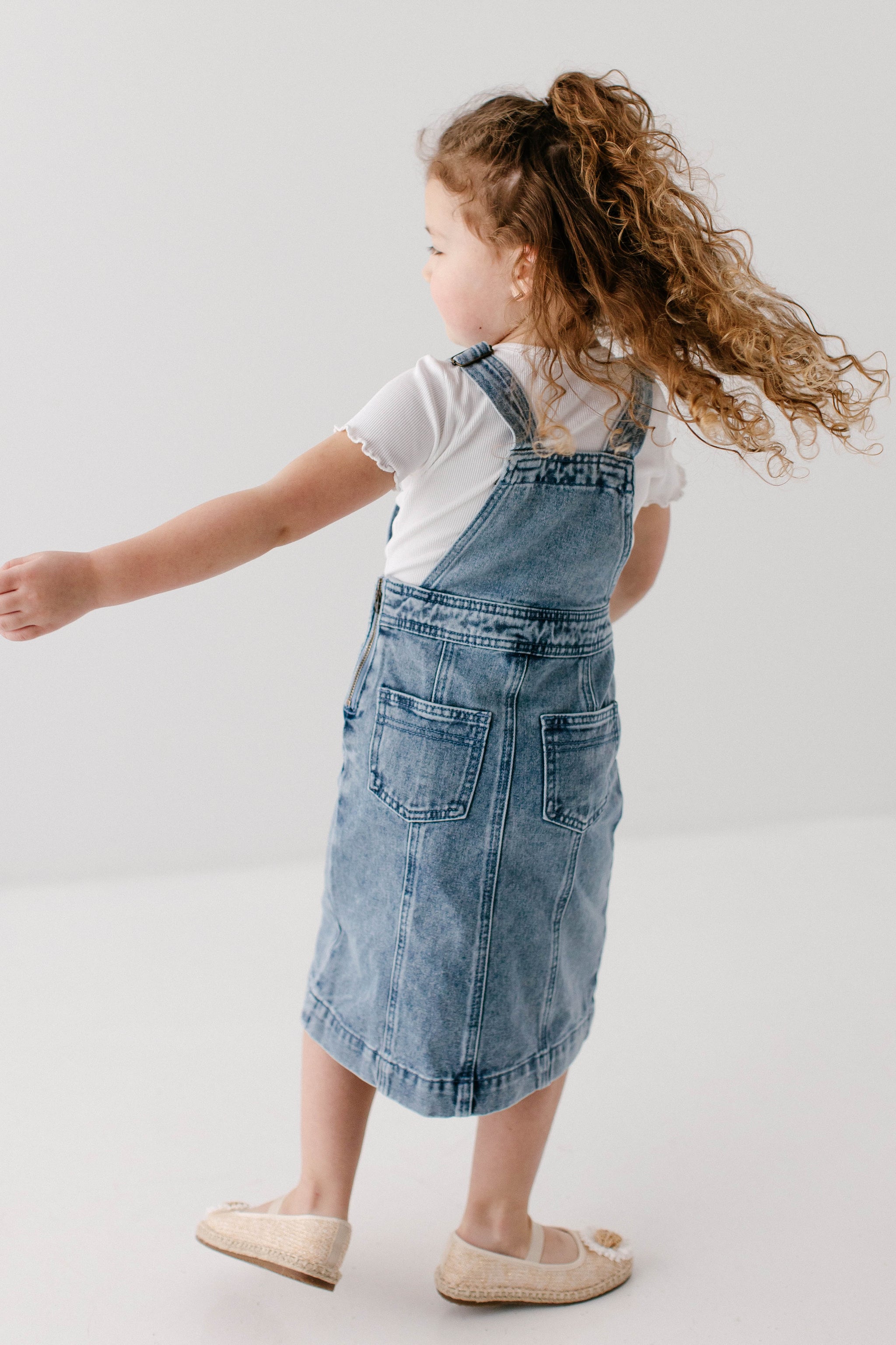 Bailey Girl Denim Overall Dress Girl 6 / Vintage Wash