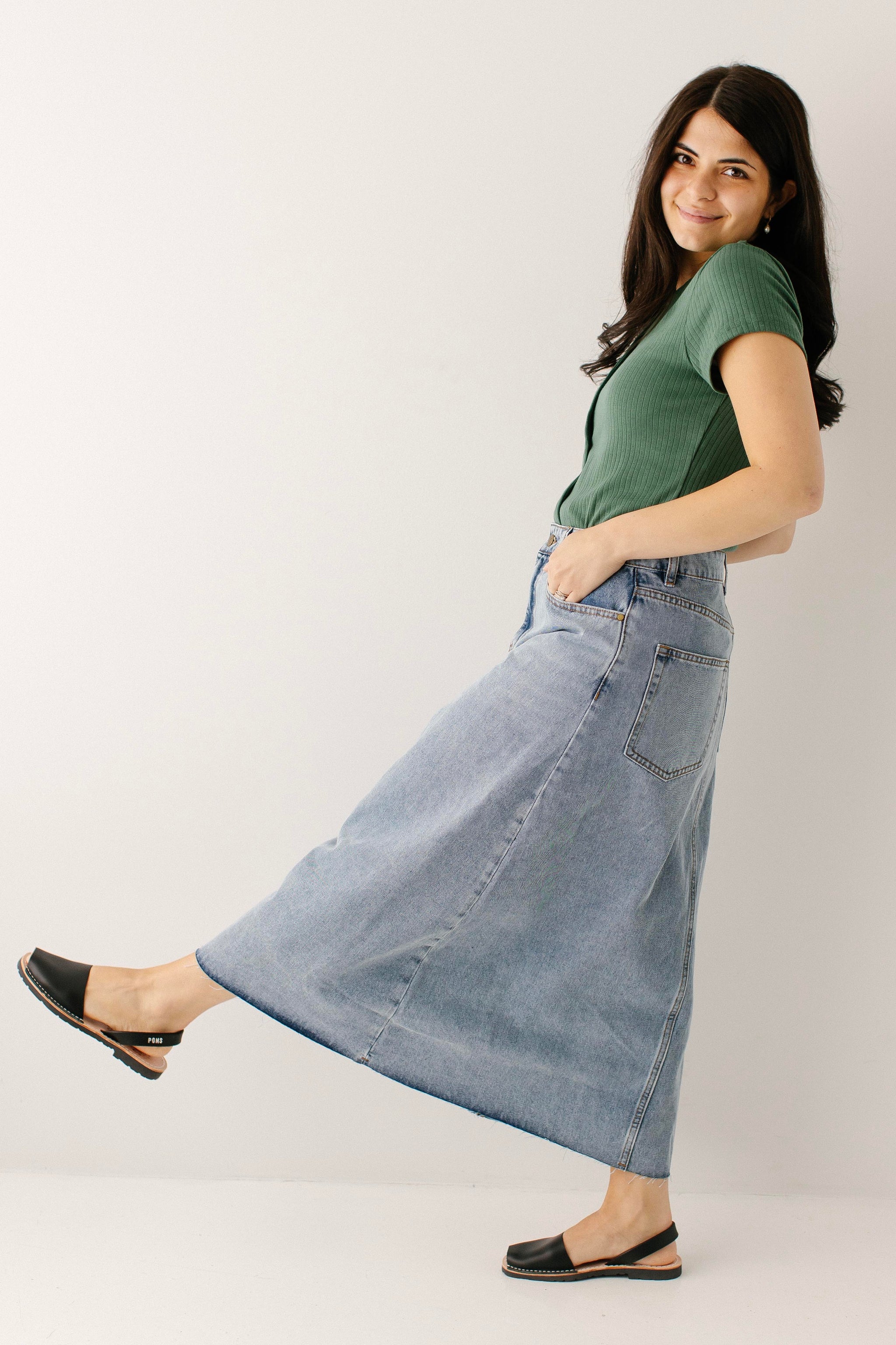 Brooke A-Line Denim Midi Skirt FINAL SALE – The Main Street Exchange