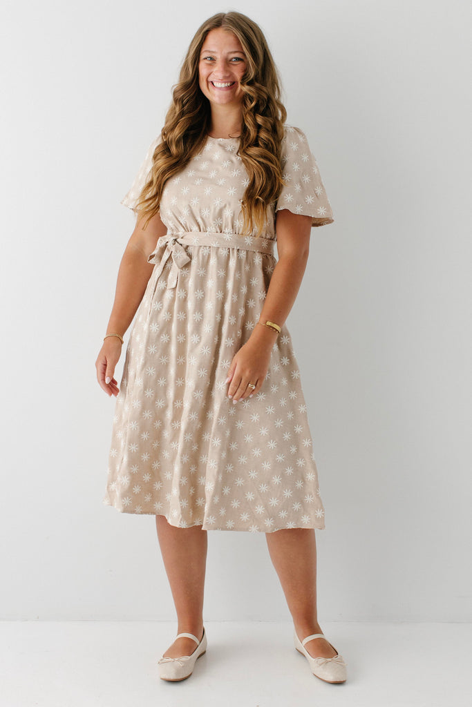 modest casual dresses Women's Maxi A-line Swing Plaid Tiered Cotton Dress, Lantern Long Sleeve Dress Comfy Elegant Flowy Long Black at Amazon Women's Clothing store Diamond White Length Newshows Women's Modest Midi Summer
