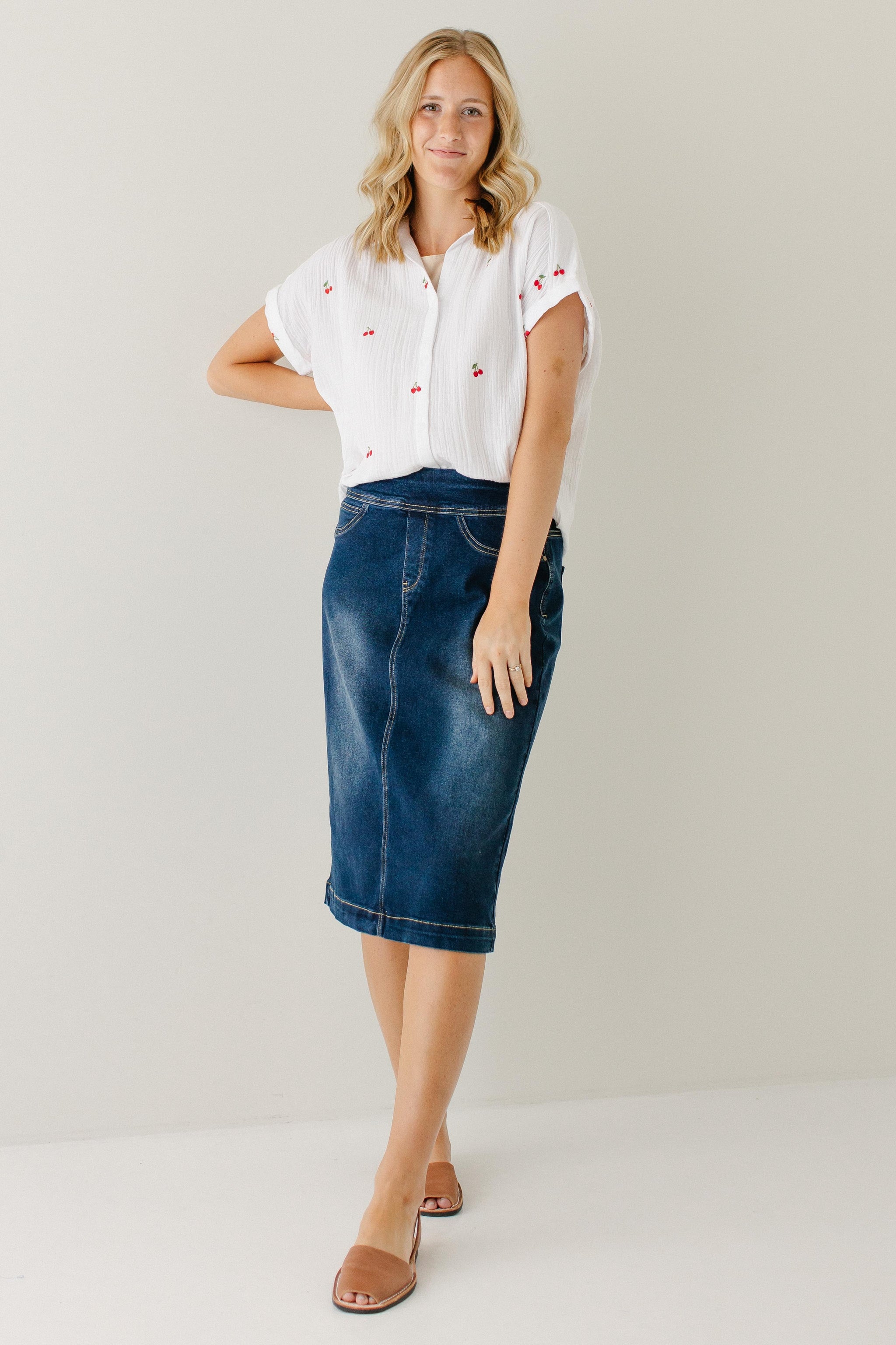 【in a row】Simple Denim Skirt Pants 7521881_Dark_Blue?wid=400&hei=