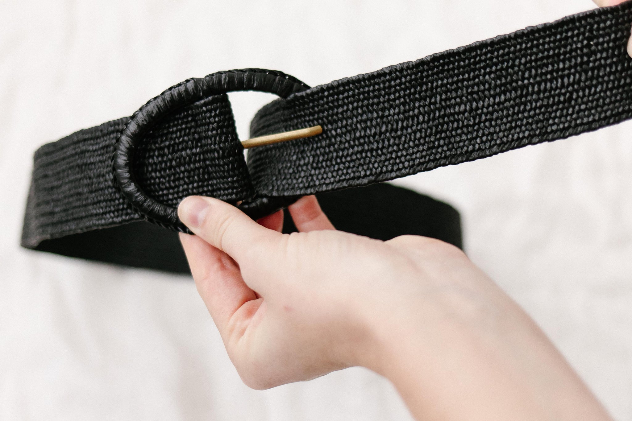 NEW LETO women\'s raffia oval buckle belt in black Raffia Oval Buckle Belt – The Main Street Exchange main image 4