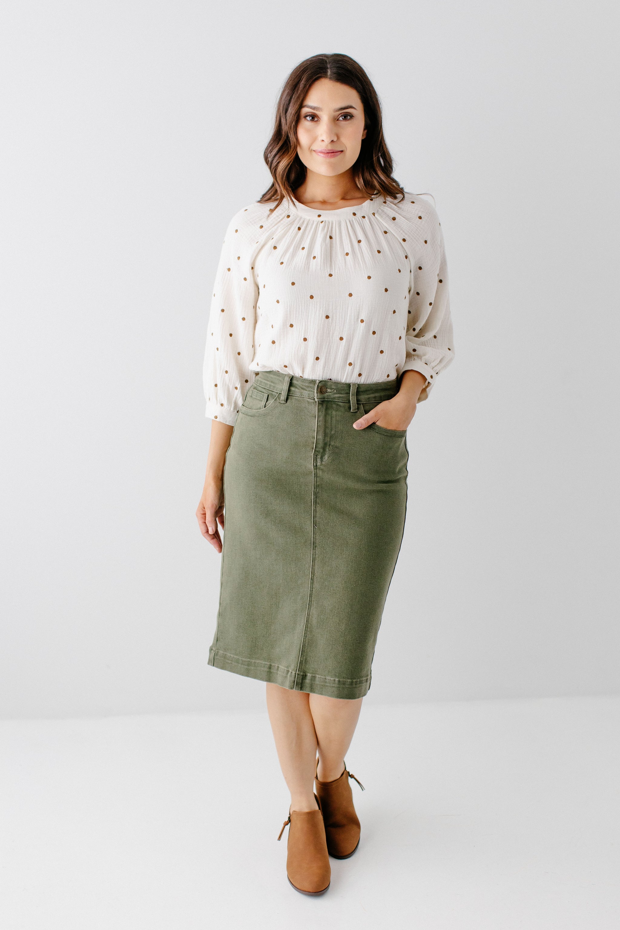 Leah' Stretch Denim Skirt in Olive FINAL SALE – The Main Street