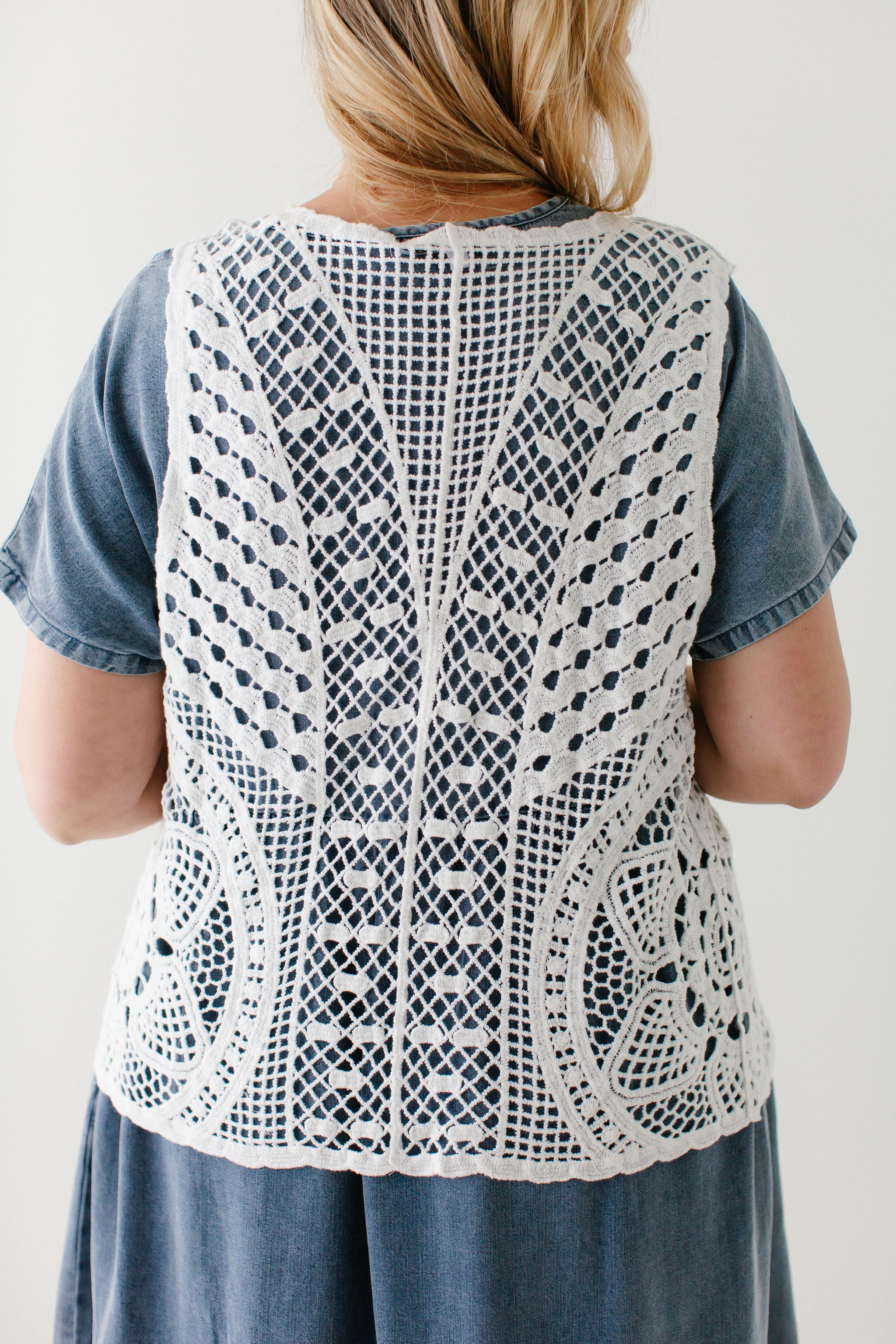 Kendra' Crochet Knit Vest FINAL SALE – The Main Street Exchange
