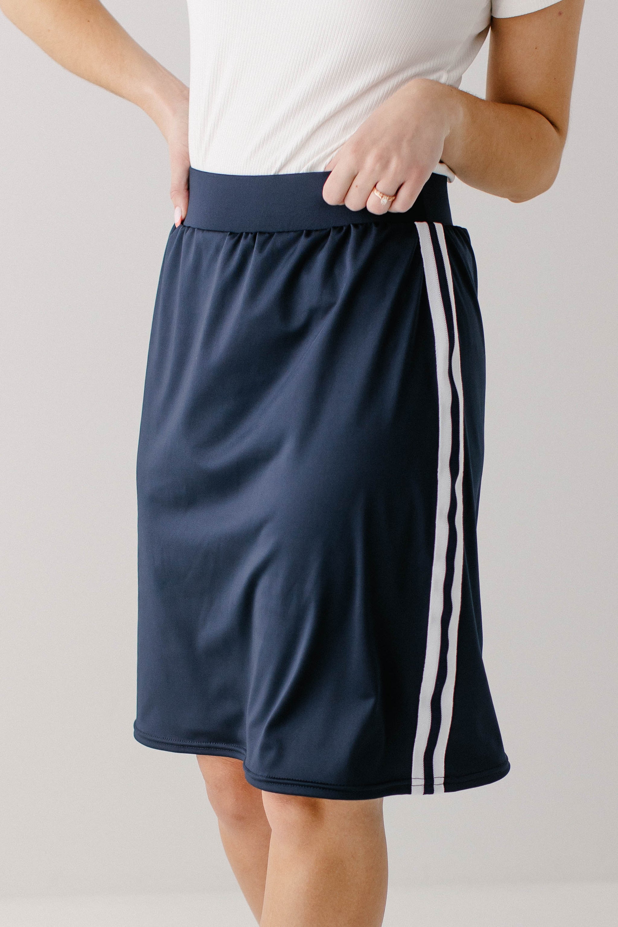 Modest Athletic Knee Length Skort 4X / Black no Stripe Modest Athletic Knee Length Skort 4X / Black no Stripe