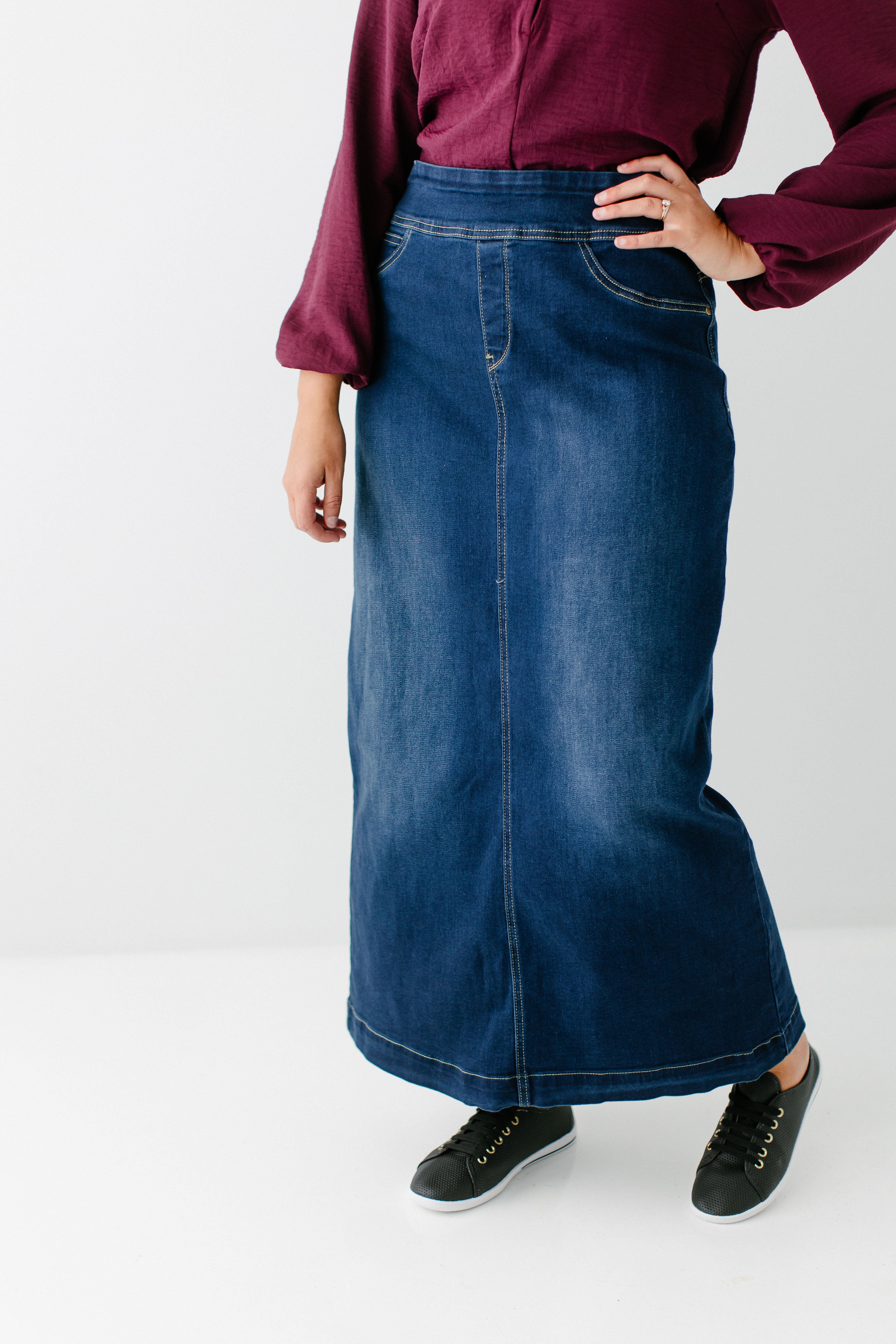 Vale Denim Long denim skirt with big pockets: for sale at 29.99€ on  Mecshopping.it