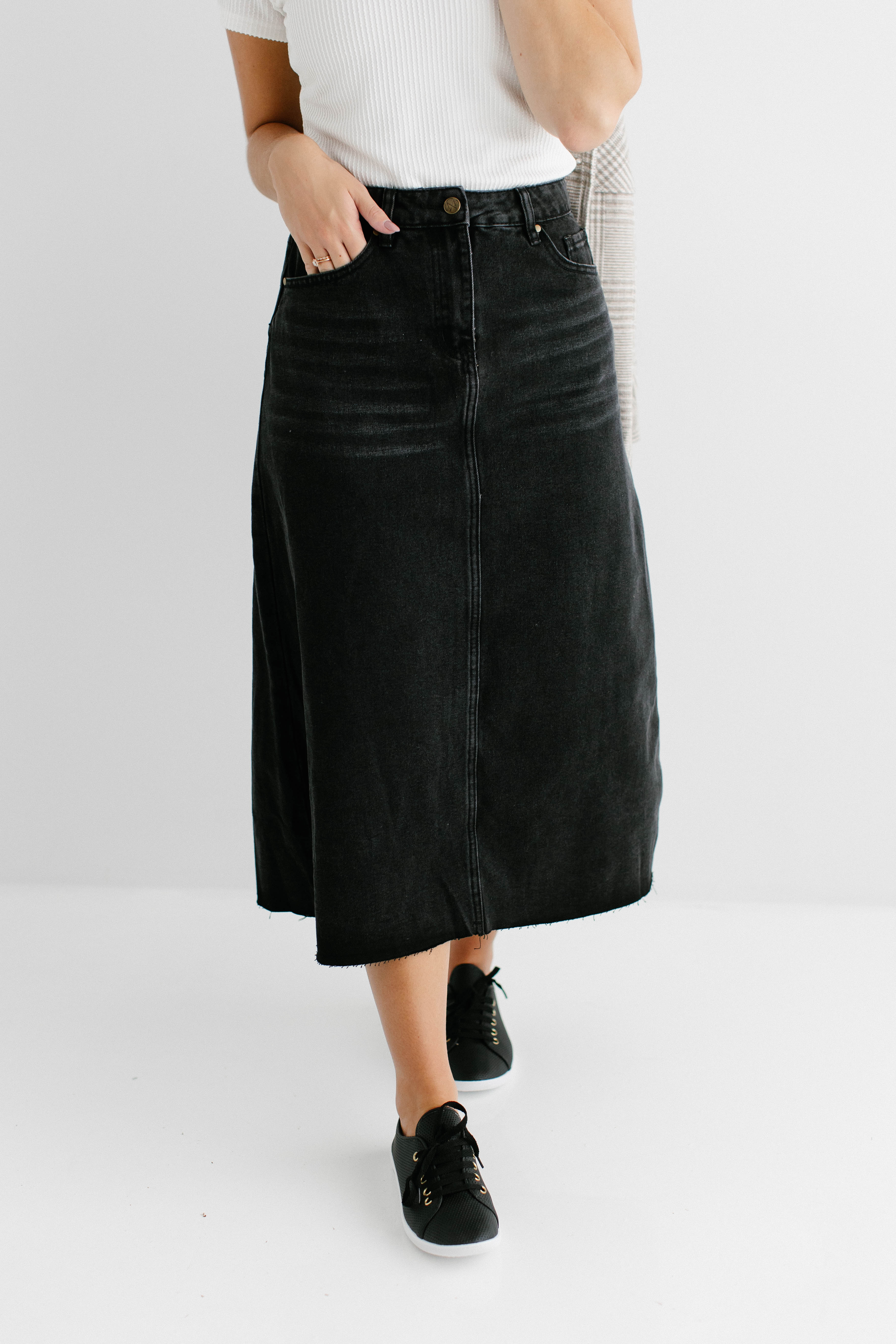 Brooke' A-Line Denim Midi Skirt – The Main Street Exchange